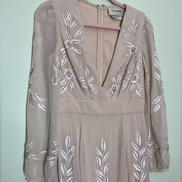 BHLDN Belize Embroidered A-Line Long-Sleeve V-Neck Gown 10 - Picture 13 of 16